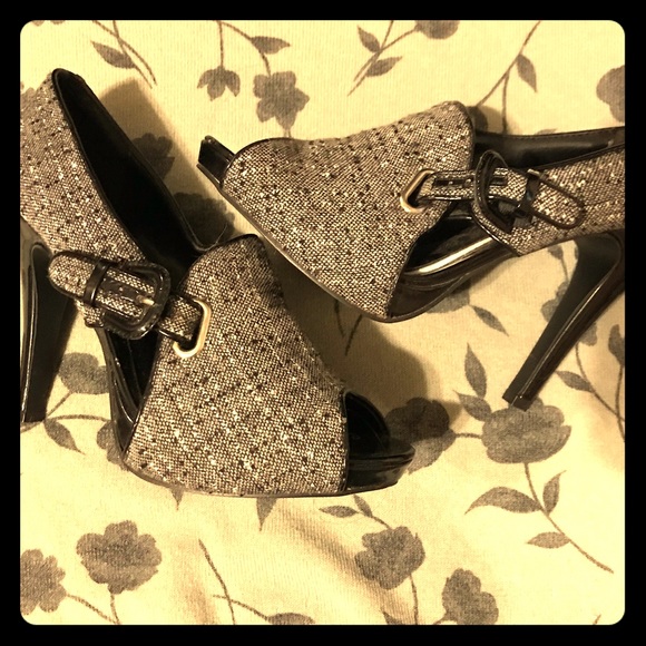 Charlotte Russe Shoes - New condition sexy pumps 💋Charlotte Russe pumps